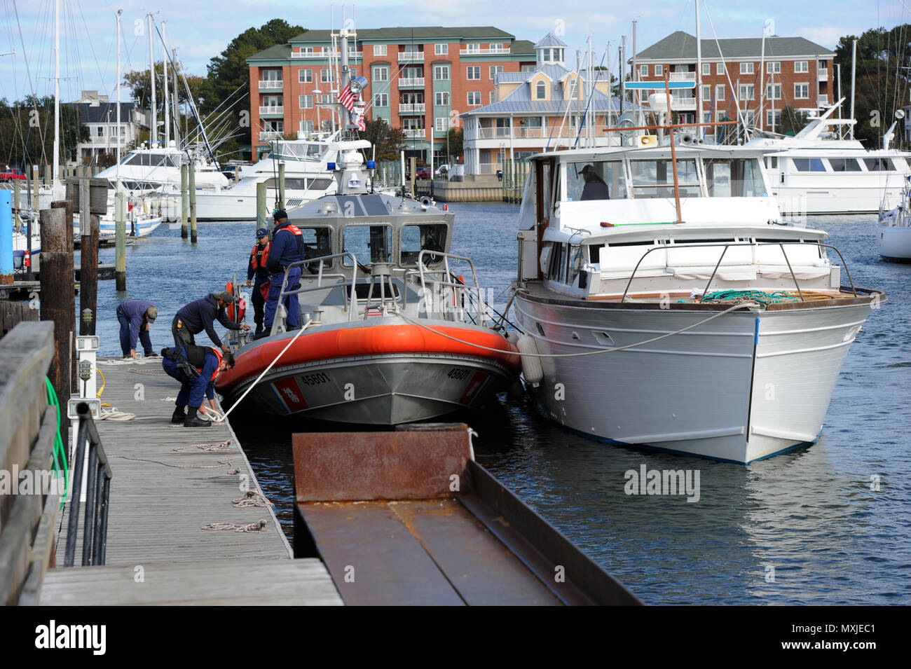 Rebel yell hires stock photography and images Alamy