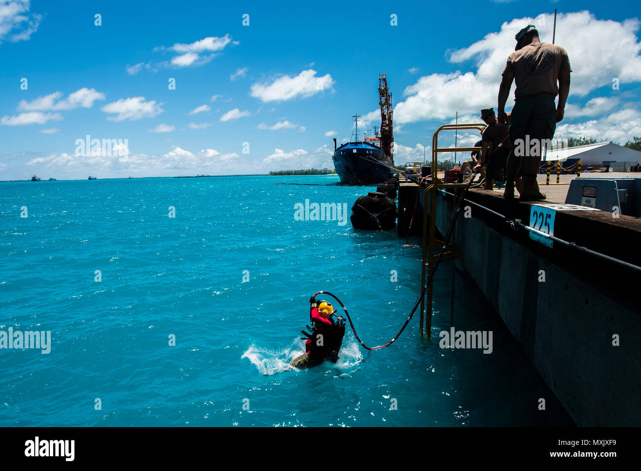 On November 10, 2016, a U.S. Navy diver from Underwater Construction ...