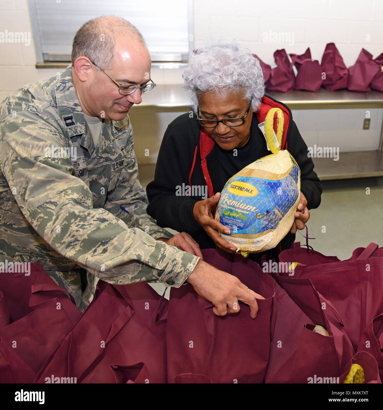 Joint Base Anacostia-Bolling Chaplain Kraig Smith helps JBAB Protestant ...