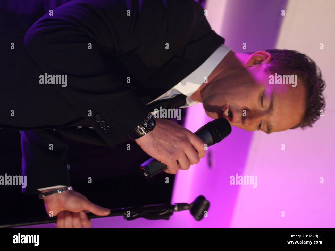 Manchester,uk, Opera singer russel watson performs at Trafford Centre credit Ian Fairbrother/Alamy Stock Photos Stock Photo
