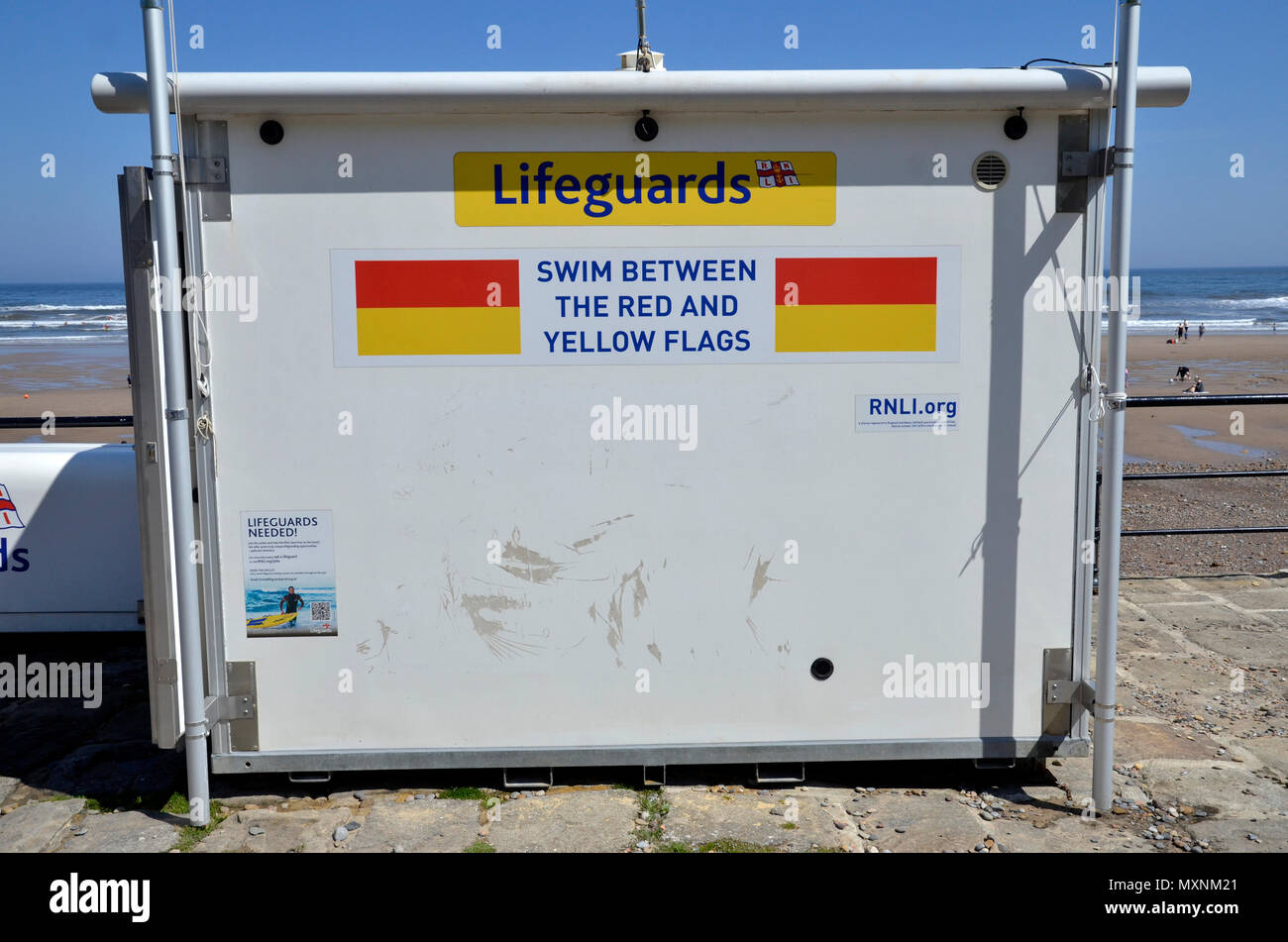 A lifeguard hut at Seaburn in North Yorkshire Stock Photo