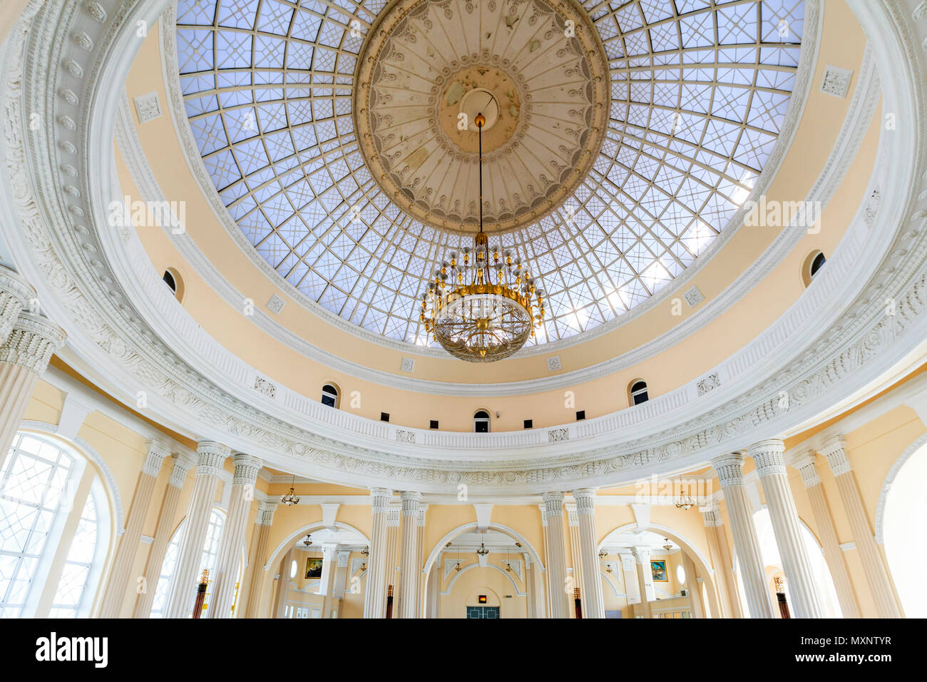 The Interior Of Odessa Train Station, Odessa, Ukraine Stock Photo Alamy