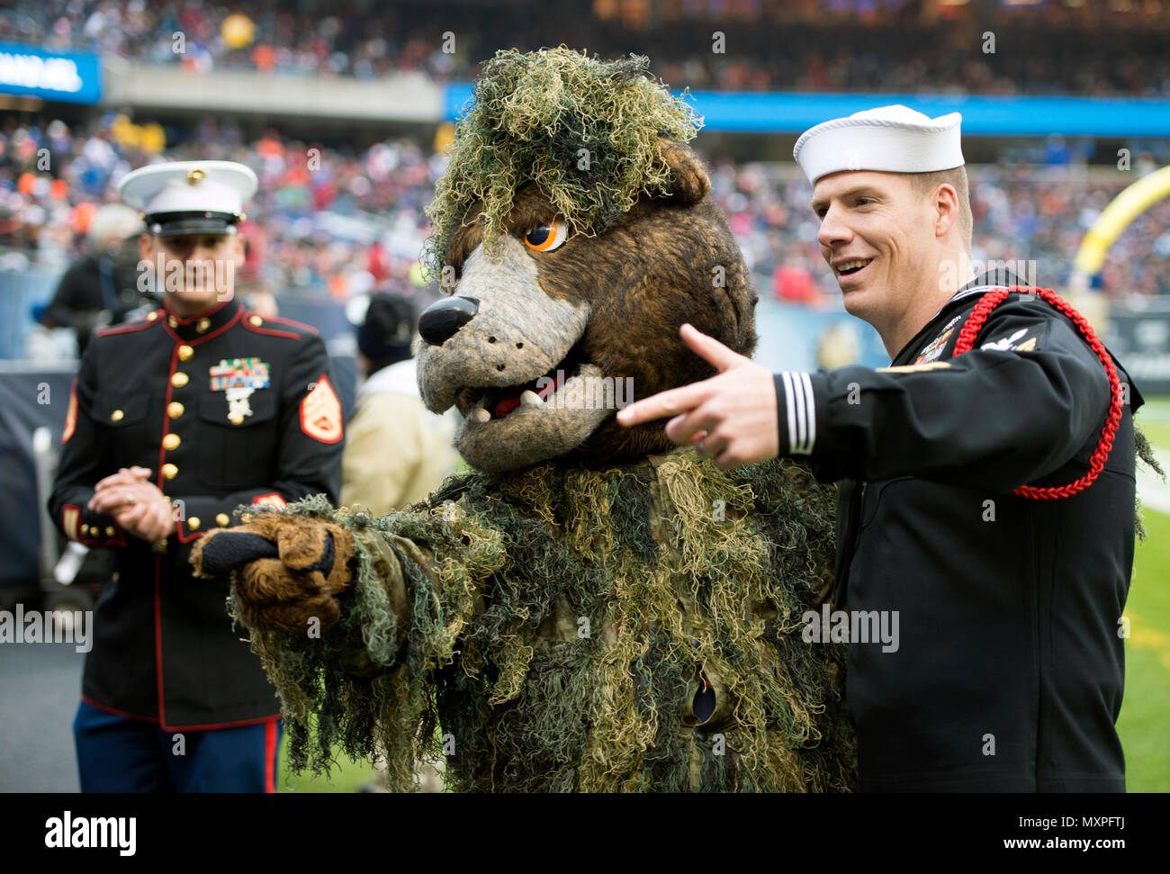 chicago bears salute to service 2022