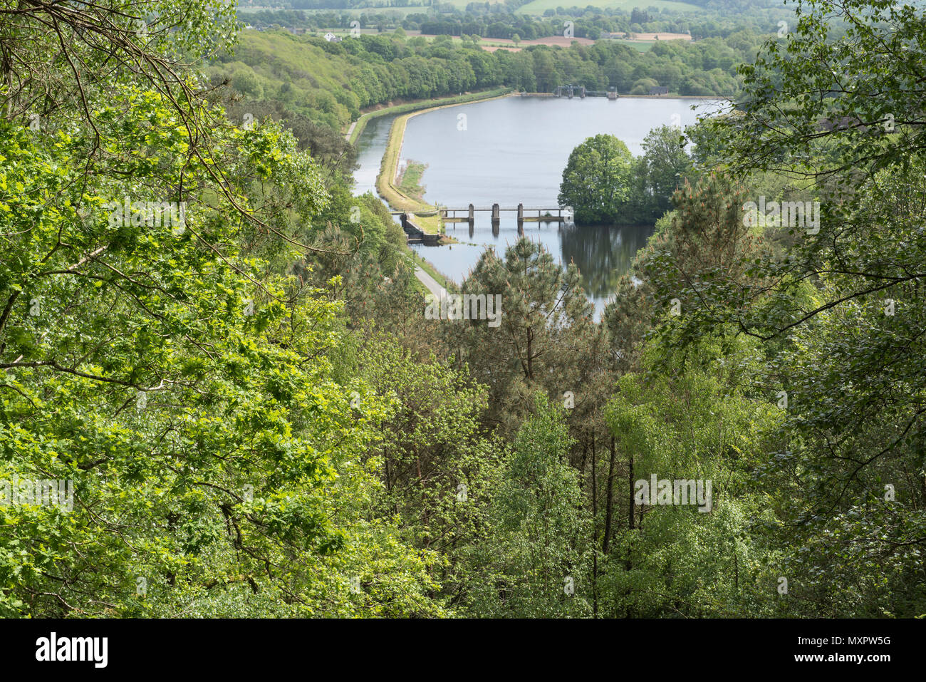 NantesBrest canal (left) and the run off from the Lac de Guerlédan