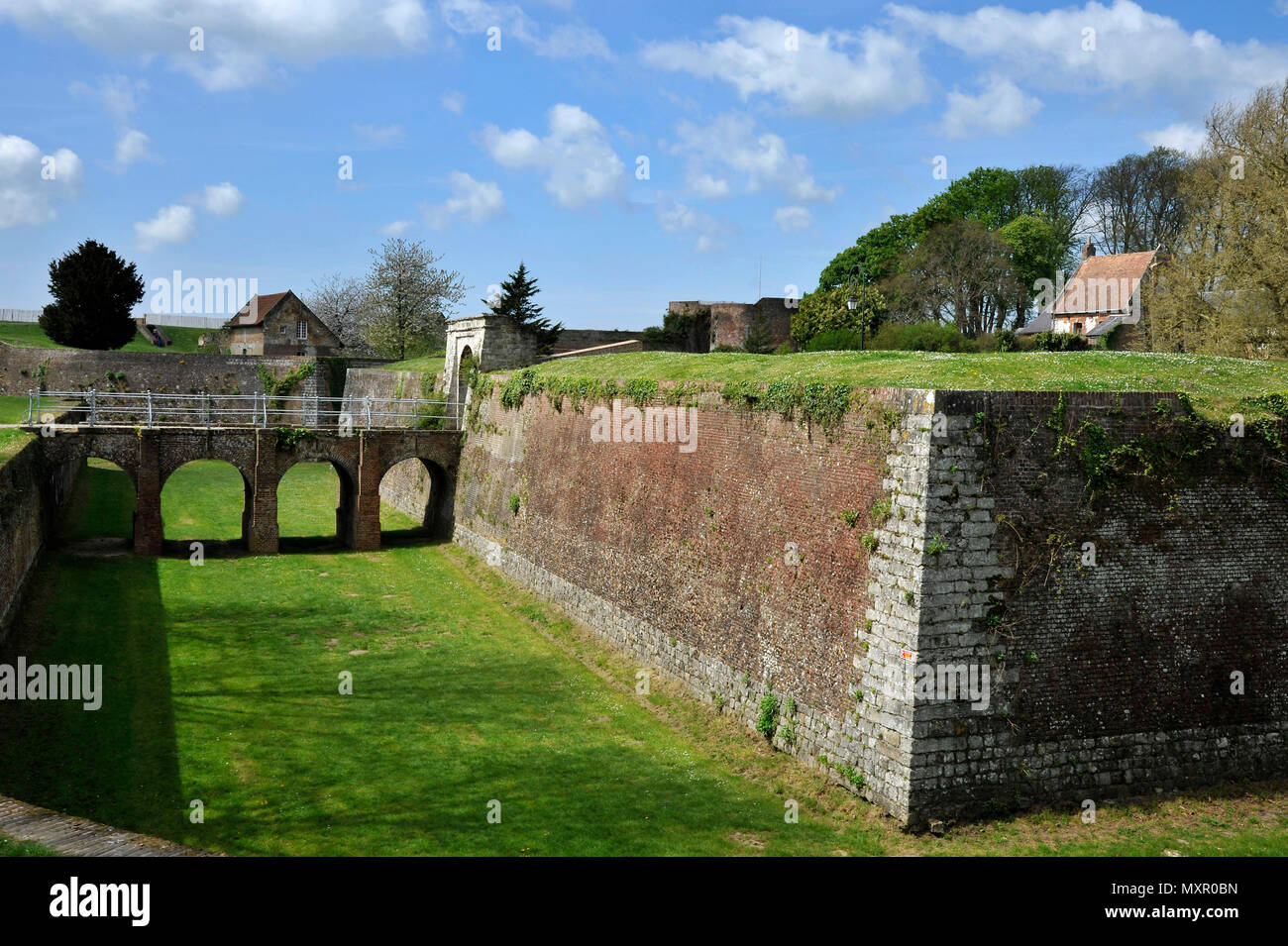 Montreuil-sur-Mer (northern France). The fortified city Ramparts of the medieval citadel transformed by Vauban surrounding the upper city and stretchi Stock Photo