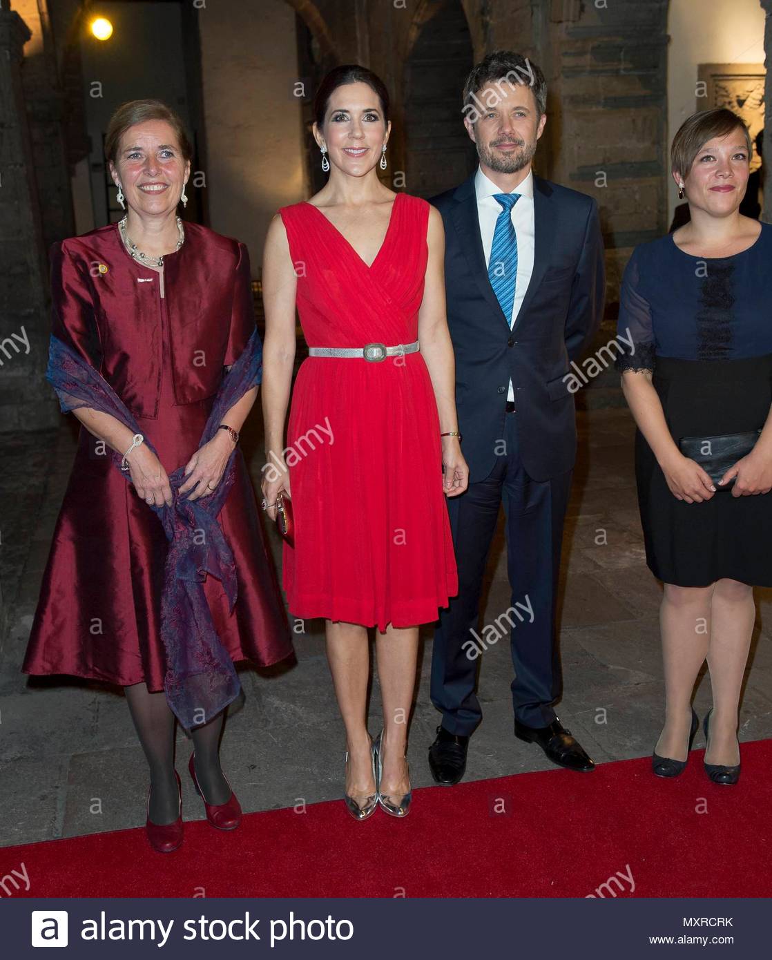 crown-prince-frederik-and-crown-princess-mary-no-internet-until-november-21-2013-crown-prince-frederik-and-crown-princess-mary-on-an-official-visit-to-mexico-crown-prince-couple-a-gala-dinner-hosted-by-the-danish-ambassador-at-the-ex-convento-de-san-hipolito-in-mexico-city-november-12-2013-code-04053mh-MXRCRK.jpg
