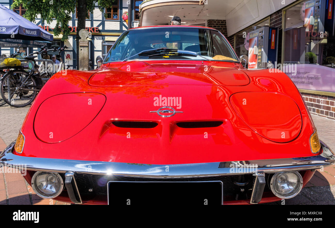 wolfsburg-lower-saxony-germany-may-27-2018-front-view-of-a-1972-red-opel-gt-at-a-vintage-car-meeting-fallersleben-MXRCX8.jpg