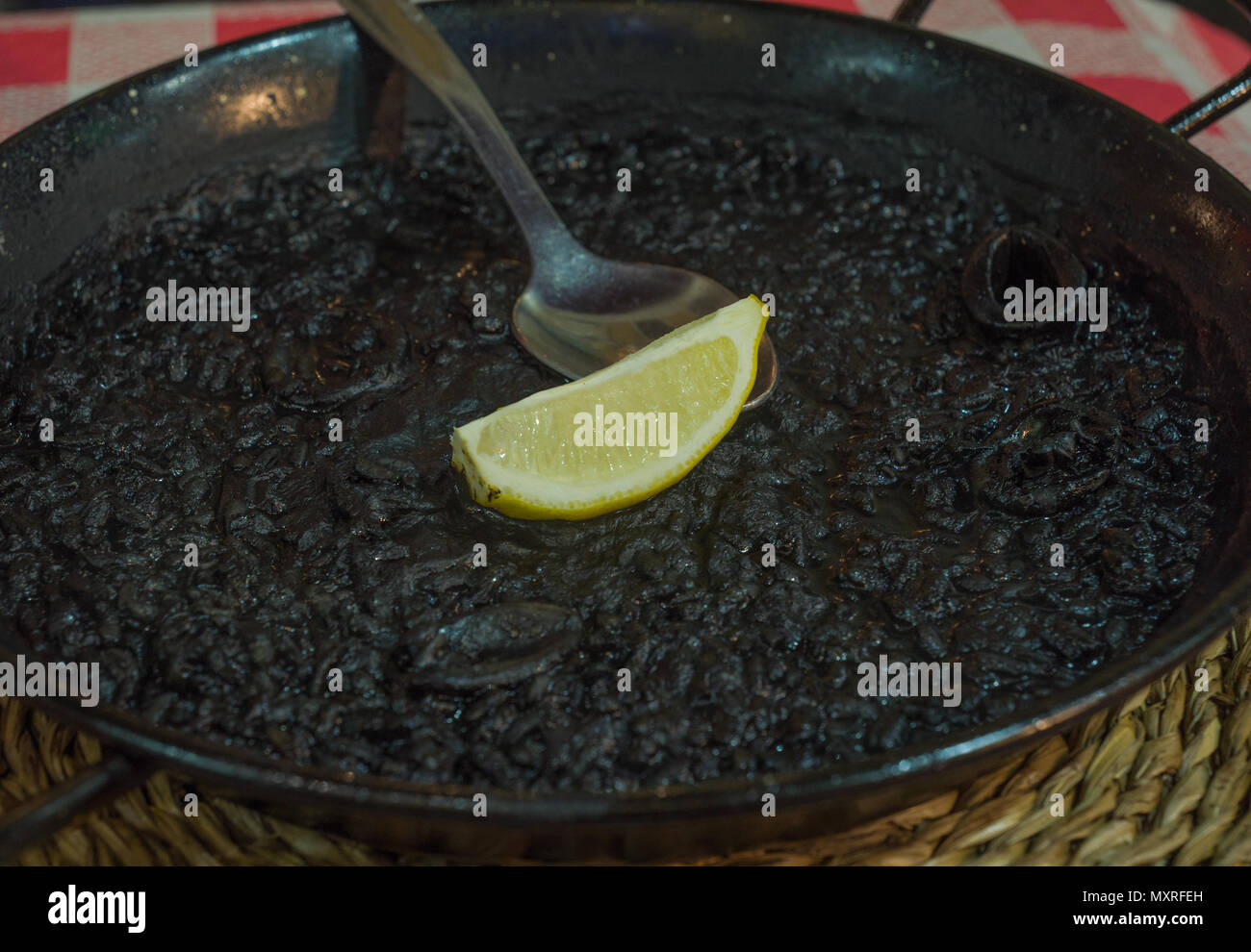 Restaurant in alicante spain hi-res stock photography and images - Alamy