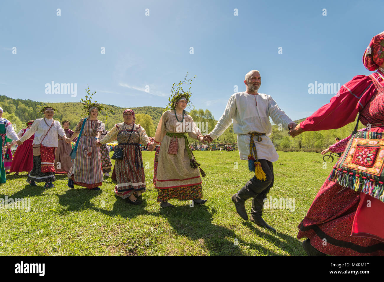Ruist Ritual Ancient Russian rite: traditional dances Stock Photo - Alamy