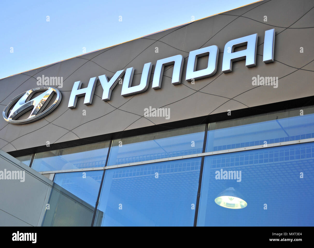MOSCOW, RUSSIA - MAY 10, 2018: Logo of Hyundai corporation on May 10 ...