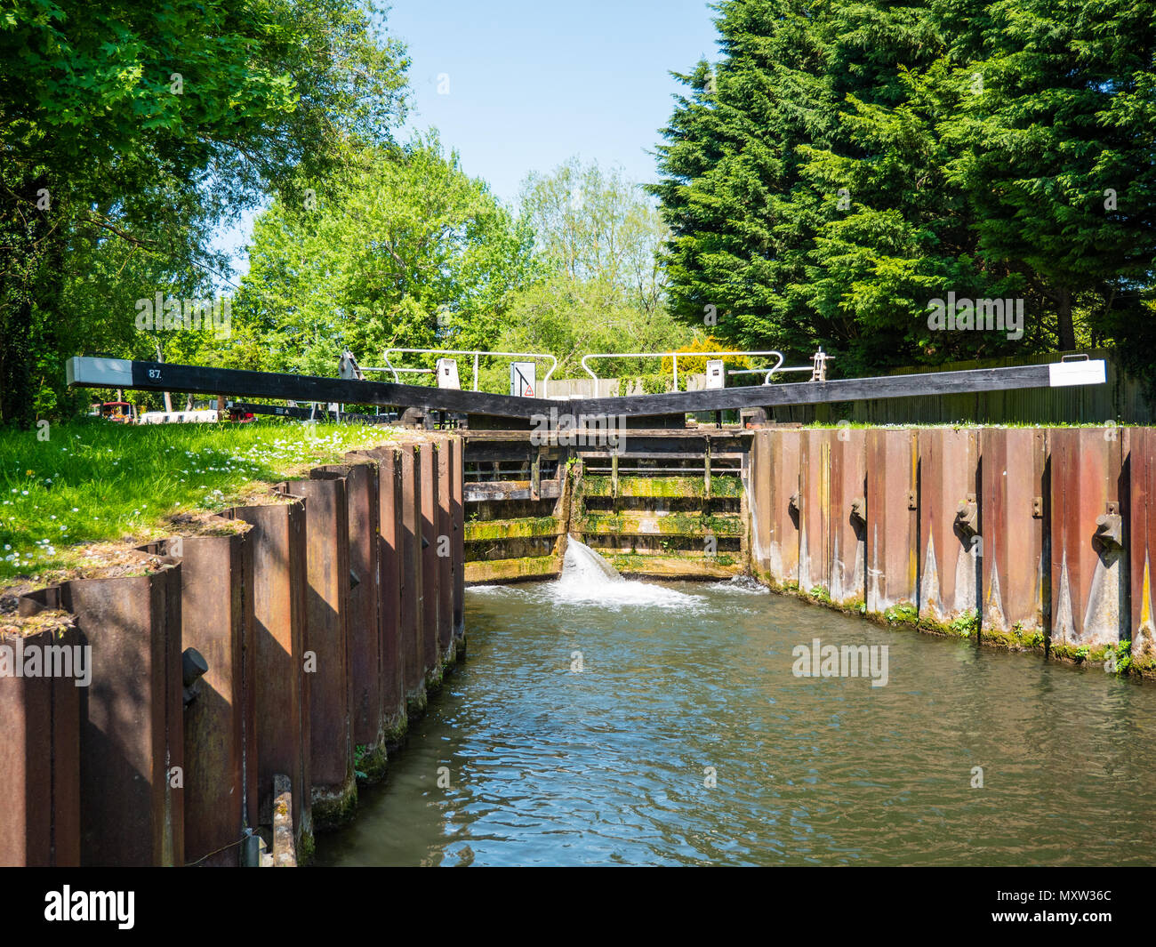 Ham Lock, Canal & River Trust,  Kennet and Avon Canal, at Newbury, Berkshire, England. Stock Photo
