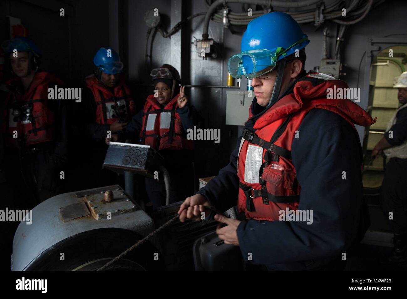 161208-N-KD168-061 ATLANTIC OCEAN (Dec. 8, 2016) Seaman Carlos Baez ...