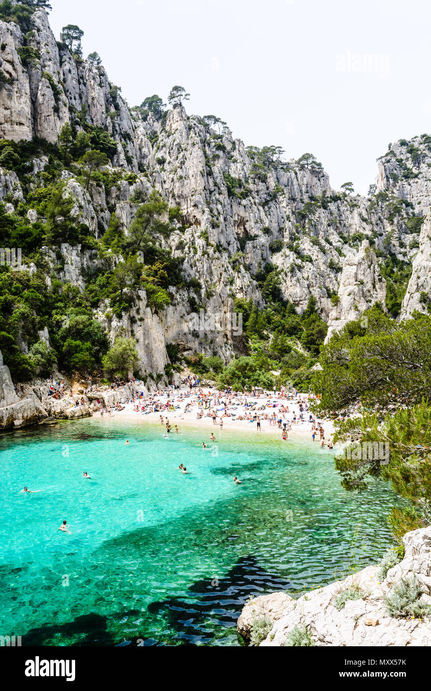 View of the calanque of En-Vau, a natural creek with crystal clear water and white sandy beach between Marseille and Cassis, part of the Calanques Nat Stock Photo