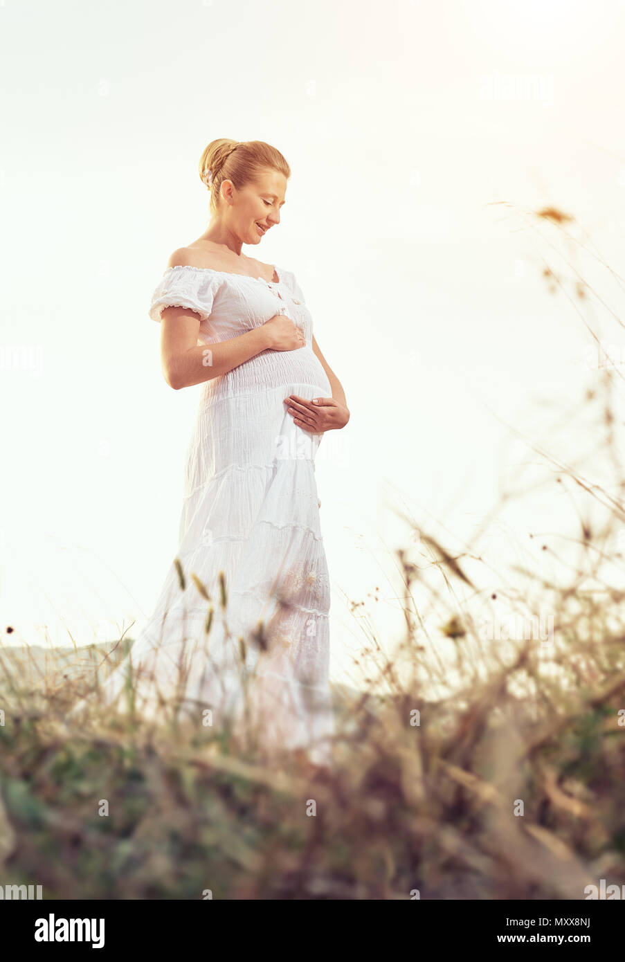 Attractive pregnant woman hi-res stock photography and images - Alamy