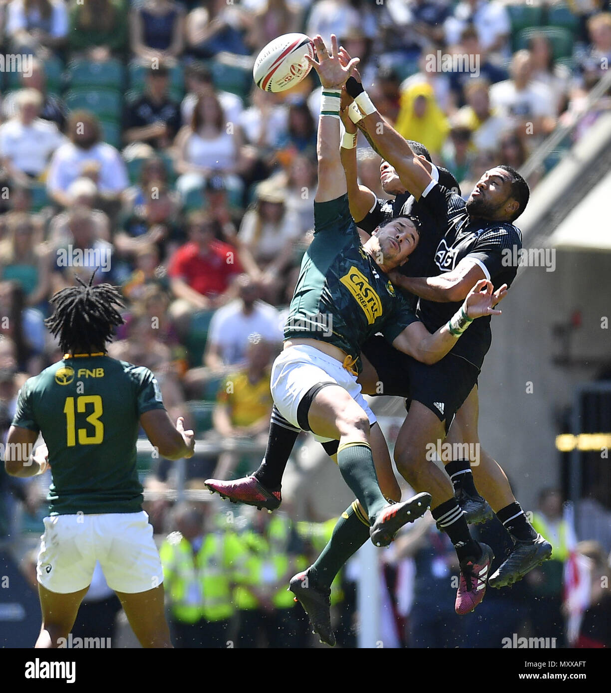South africa v new zealand rugby hi-res stock photography and images ...