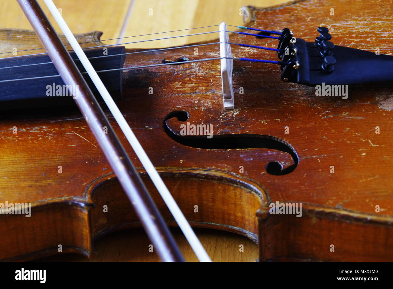 Antique Violin and Bow Stock Photo Alamy