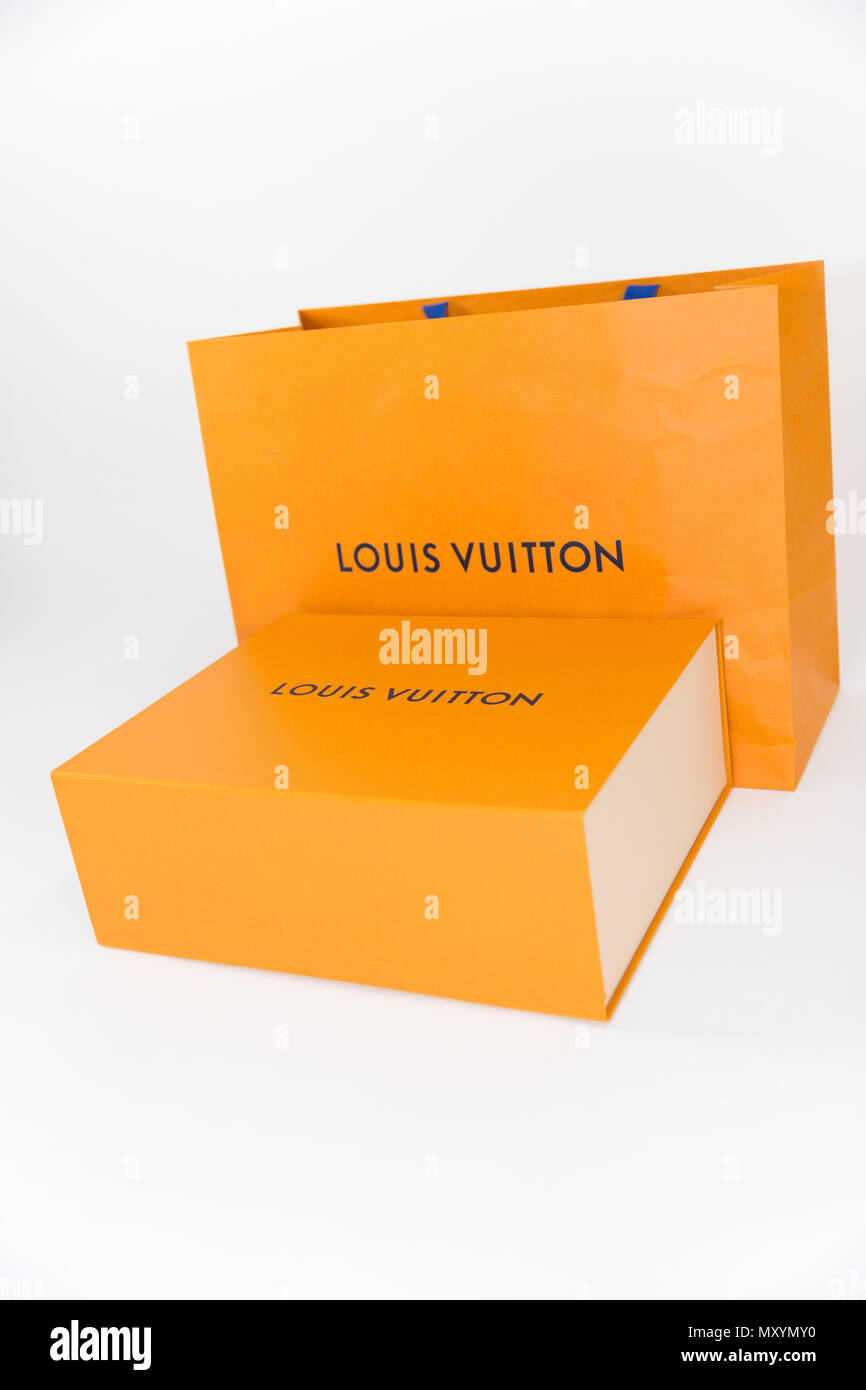 Philadelphia, Pennsylvania, USA - MAY 24, 2018: A Louis Vuitton box. Louis  Vuitton is a designer fashion brand known for its leather goods Stock Photo  - Alamy