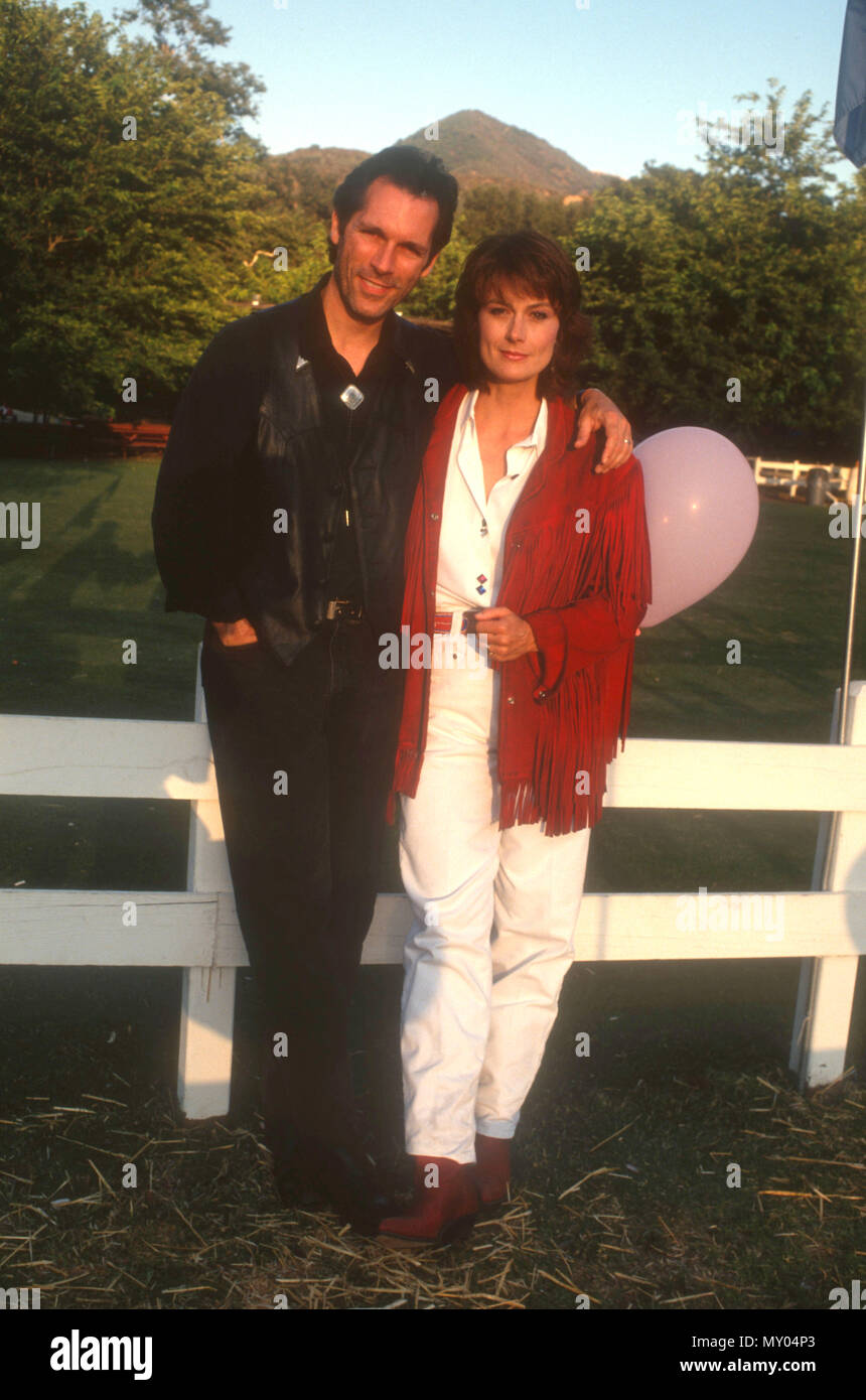 LOS ANGELES, CA AUGUST 17 (LR) Actor Cotter Smith and wife actress