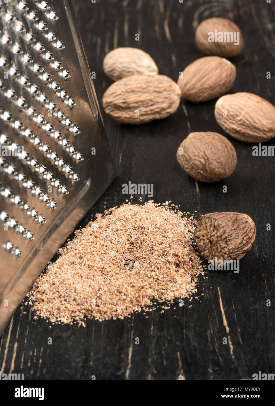 Teaspoon nutmeg hires stock photography and images Alamy