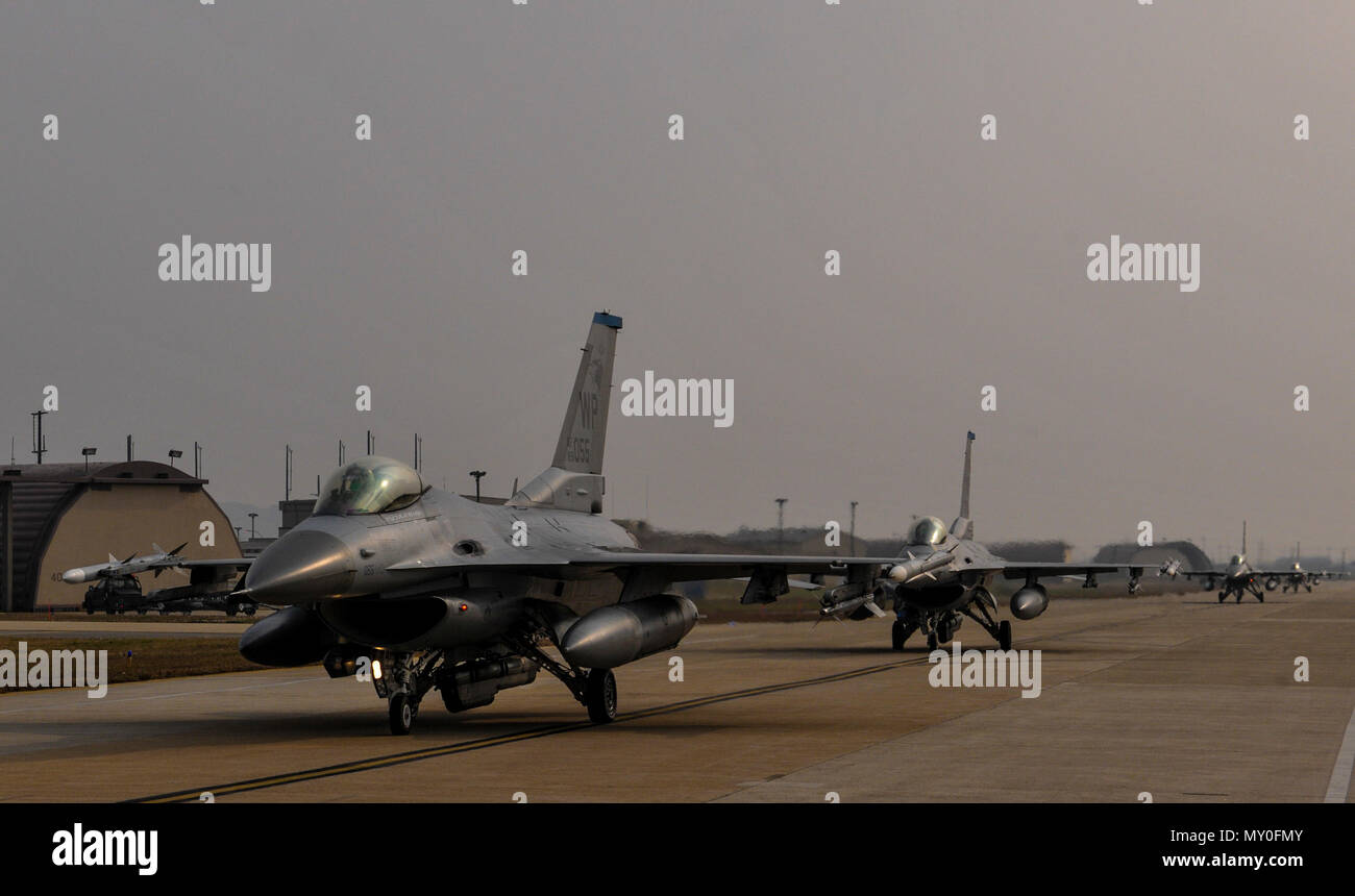 United states fighter jet korea hi-res stock photography and