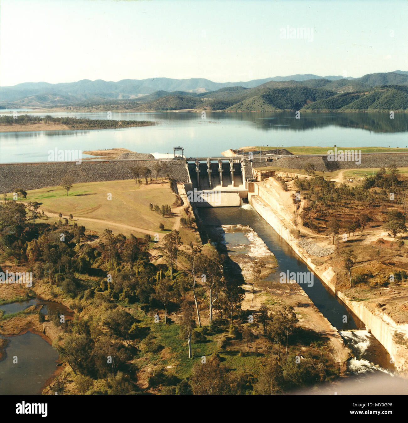 Aerial photograph of Wivenhoe Dam, Split Card Creek and picnic. First