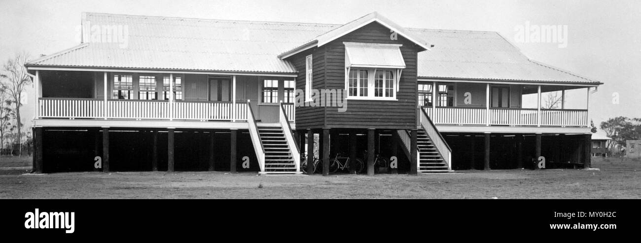 Clontarf State School, New Building, July 1950. The Courier-Mail 1 July 1949  CLontarf school 49669913 )   A new school is to be built at Clontarf Beach at a cost of £4766.  Announcing this last night the Works Minister (Mr. Power) said that other Government expenditure approved by the Executive Council yesterday included £1215 on providing accommodation for Technical College jewellery, watchmaking, and ticket writing classes at the Domain naval reserve depot. Stock Photo