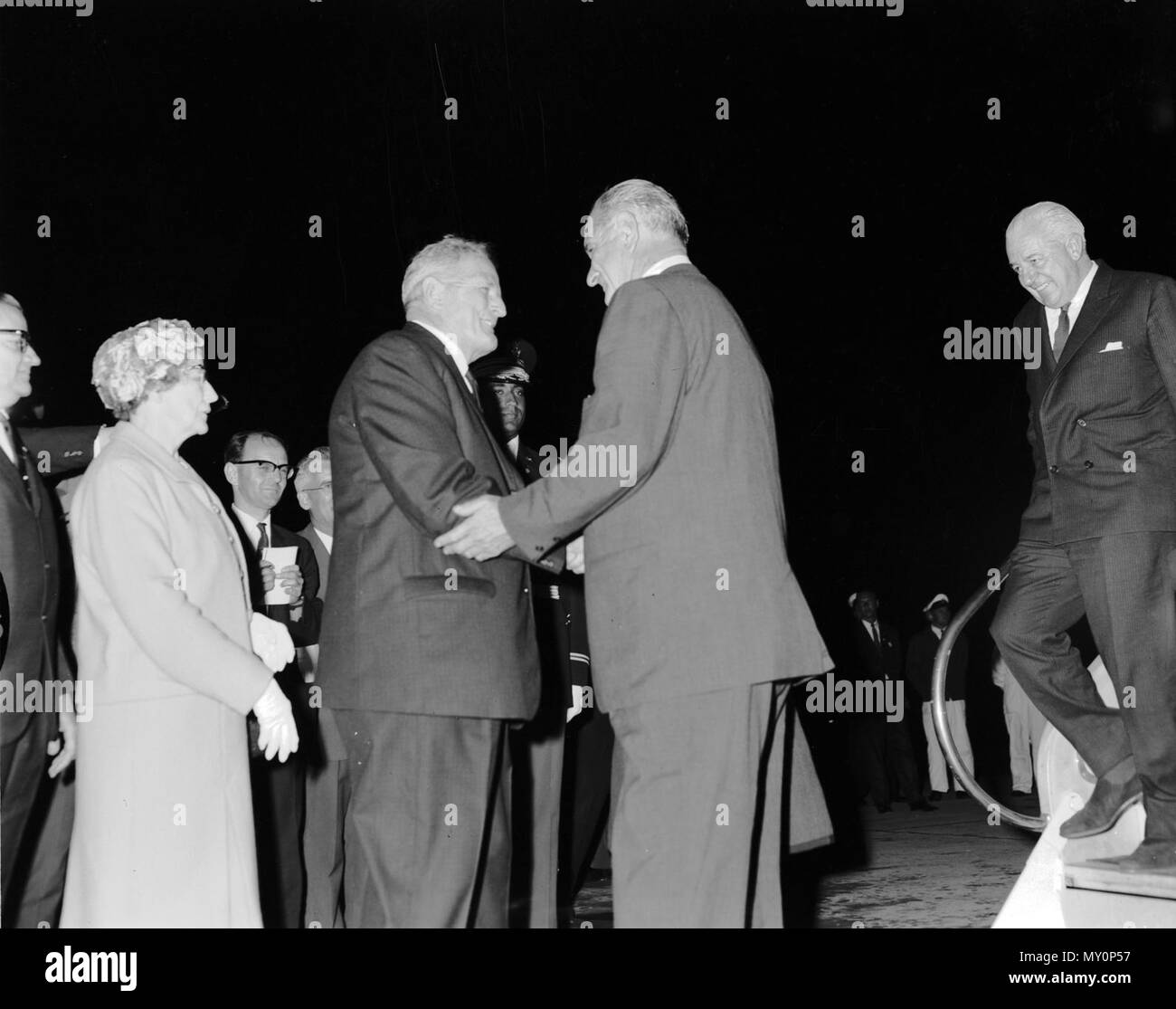 Premier Frank Nicklin meeting President Lyndon B Johnson, Brisbane Airport,. President Lyndon B. Johnson visited Brisbane, Townsville and Port Douglas on 22-23 October 1966. On the right is Prime Minister Harold Holt. Stock Photo