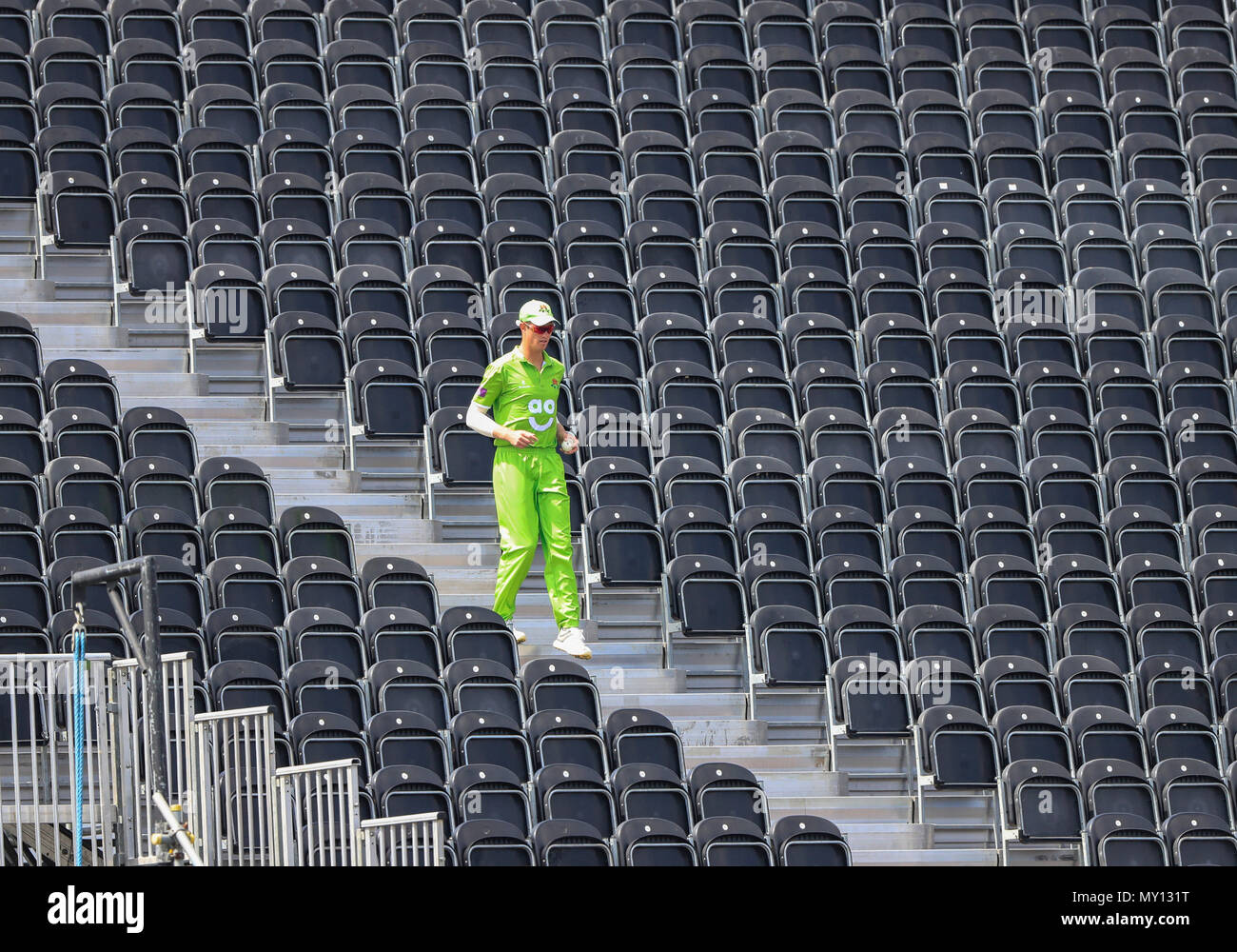 Cricket ball hit to stands hires stock photography and images Alamy