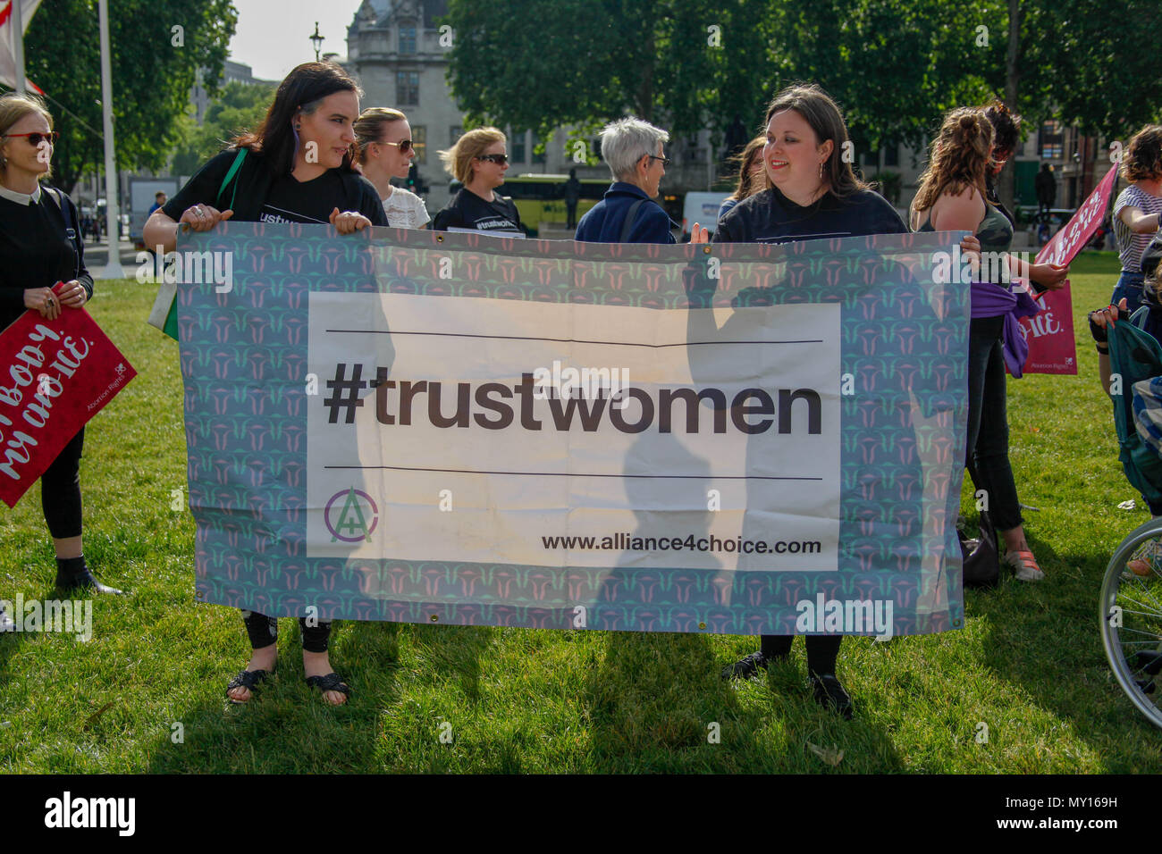 London, UK. 5th June, 2018. Banner at Pro-Abortion Protest Credit: Alex Cavendish/Alamy Live News Stock Photo