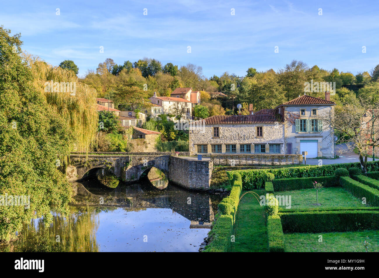 France, Vendee, Vouvant, labelled Les Plus Beaux Villages de France (The Most Beautiful Villages of France), the roman bridge on the Mere river // Fra Stock Photo