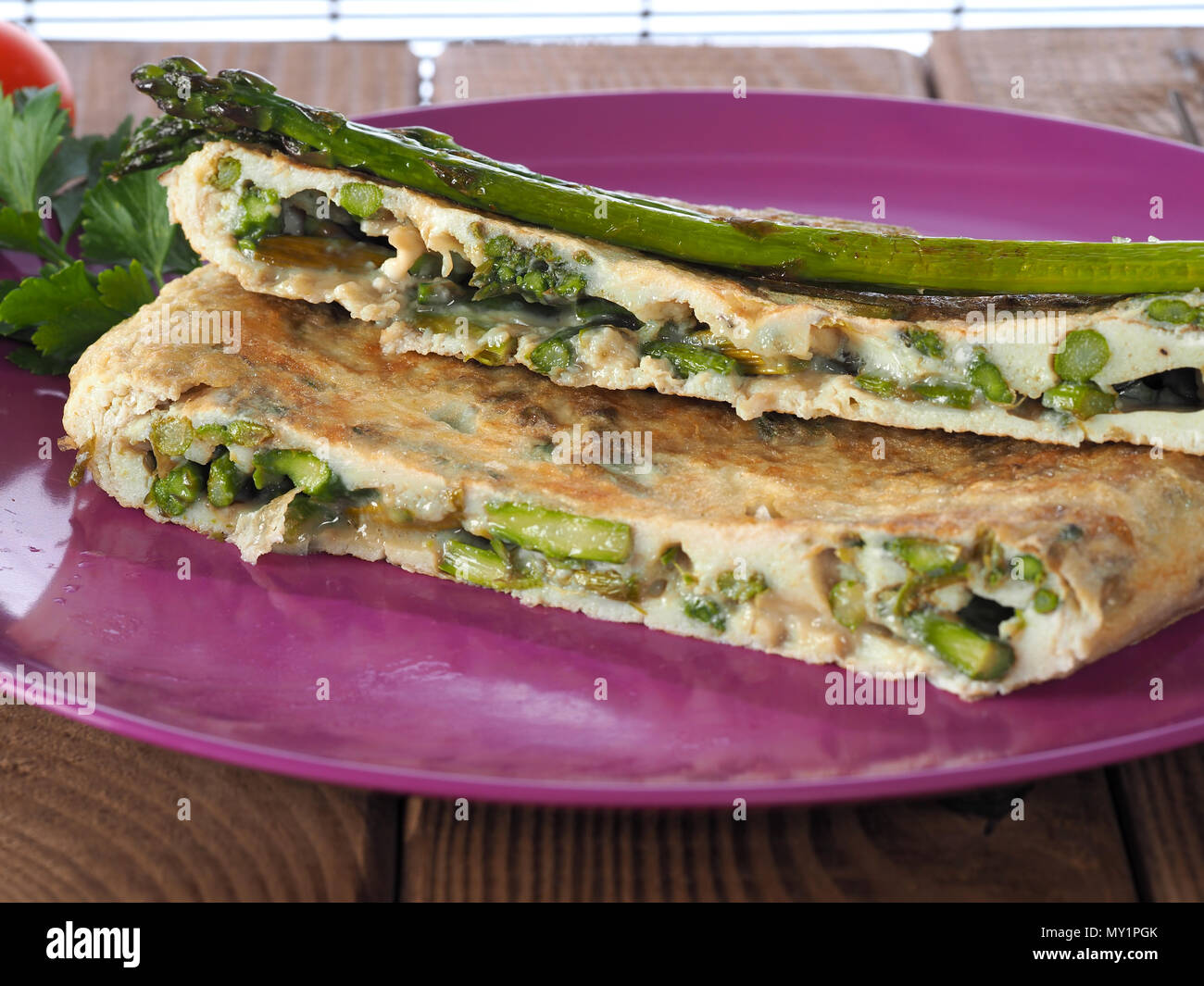 ASPARAGUS OMELETTE TORTILLA DE ESPARRAGOS Asparagus is a spring