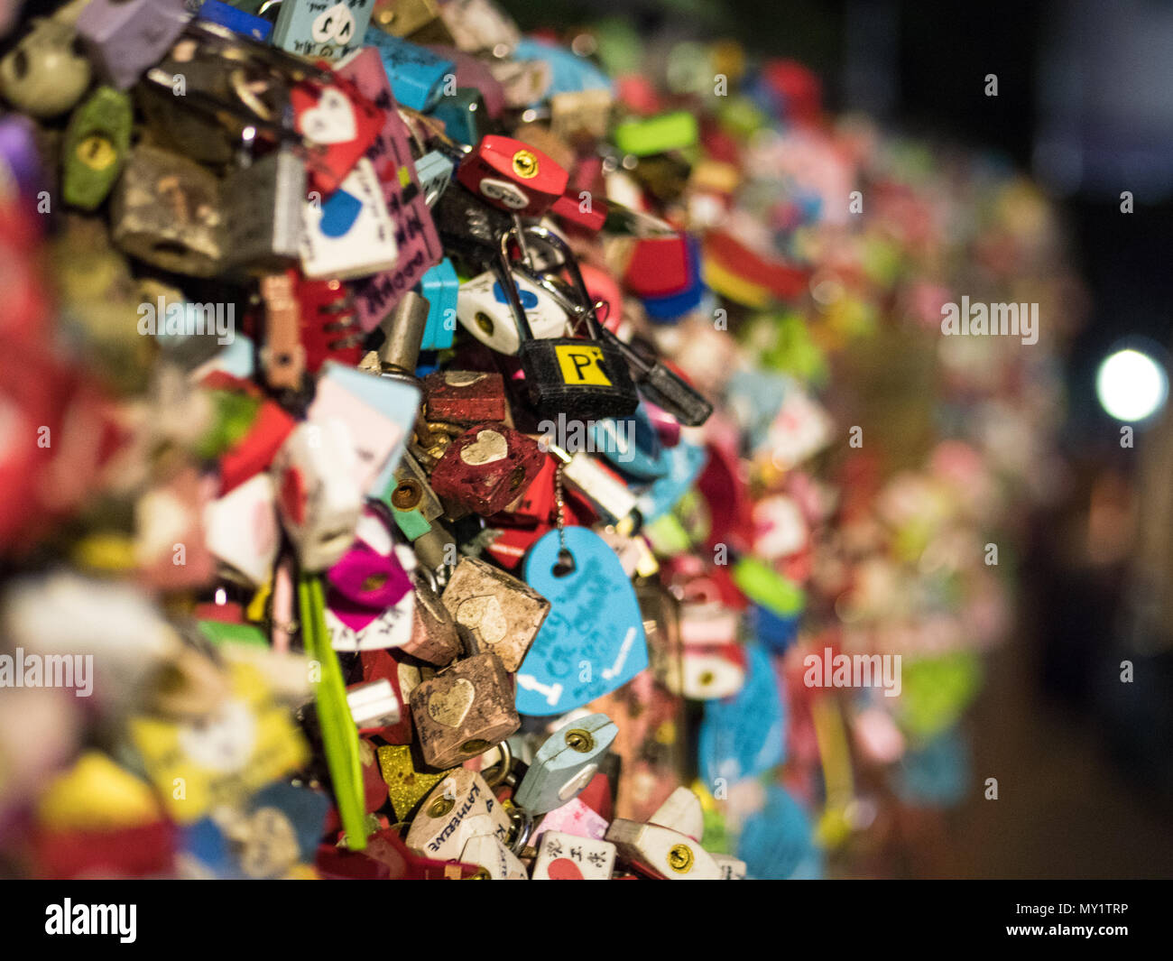 Padlocks of Love in Seoul (South Korea Stock Photo Alamy