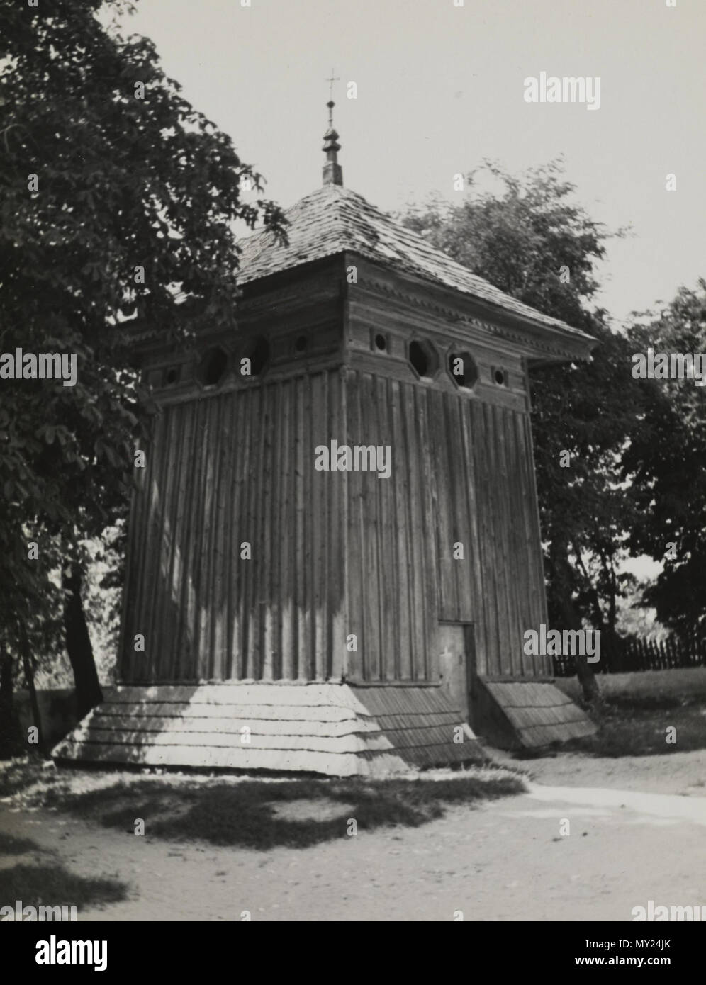 Dzwonnica w Solcu-Zdroju 495 Solec-Zdrój dzwonnica, fot. H. Poddębski, pred 1937 Stock Photo