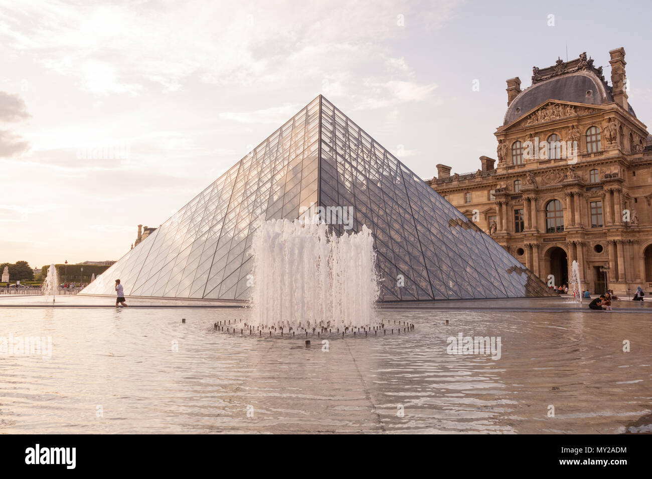 Museum du Louvre, Musée du Louvre and the glass pyramid, Paris, France, Europe. Stock Photo