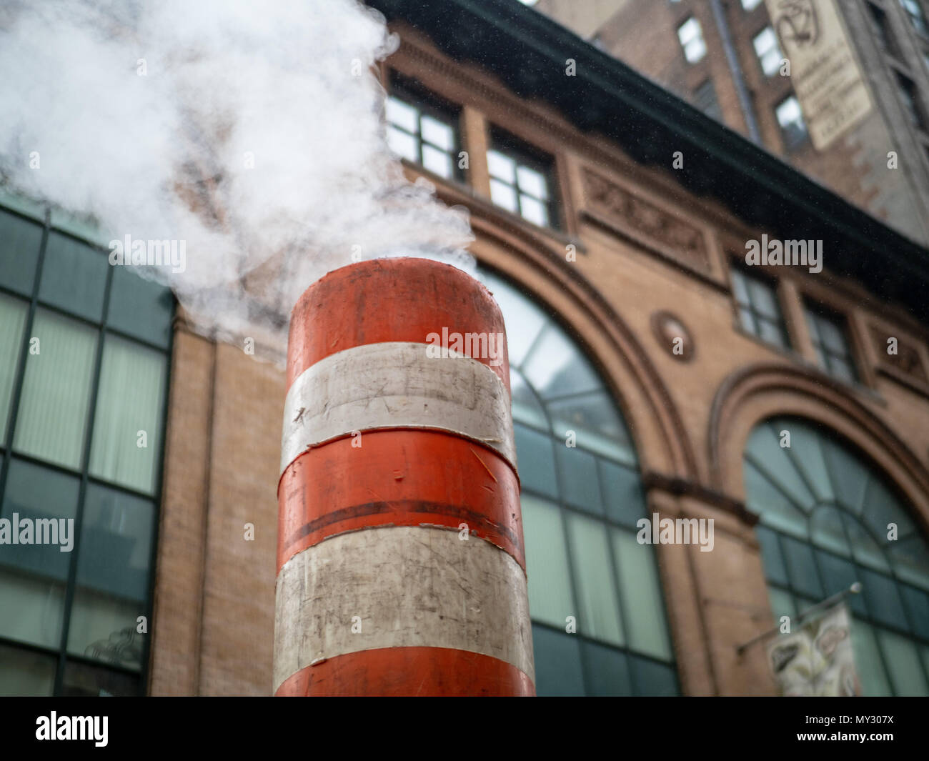 Steam rising through road hi-res stock photography and images - Alamy