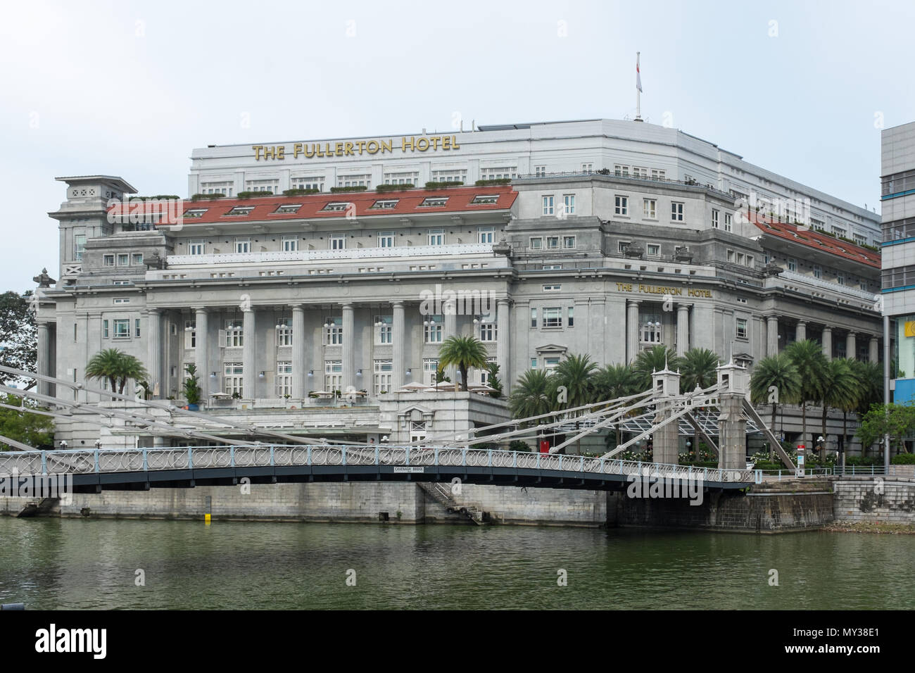 Luxury hotel in singapore hi-res stock photography and images - Alamy