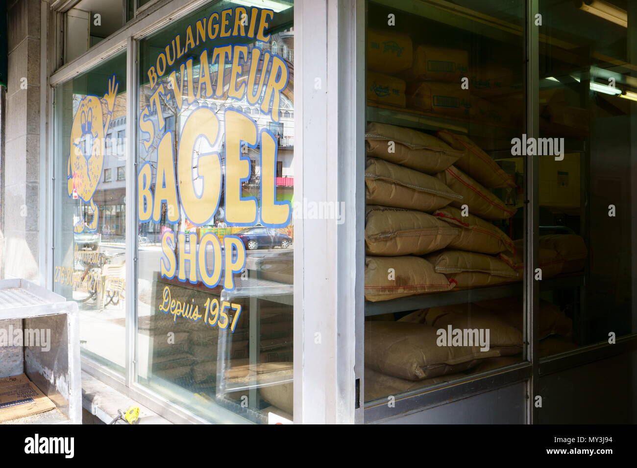 Montreal, Qc,/Canada-May 27th, 2018 : One of the famous Bagel Factory of Montreal. This one, 'Boulangerie St-Viateur Bagel Shop, since 1957' located o Stock Photo