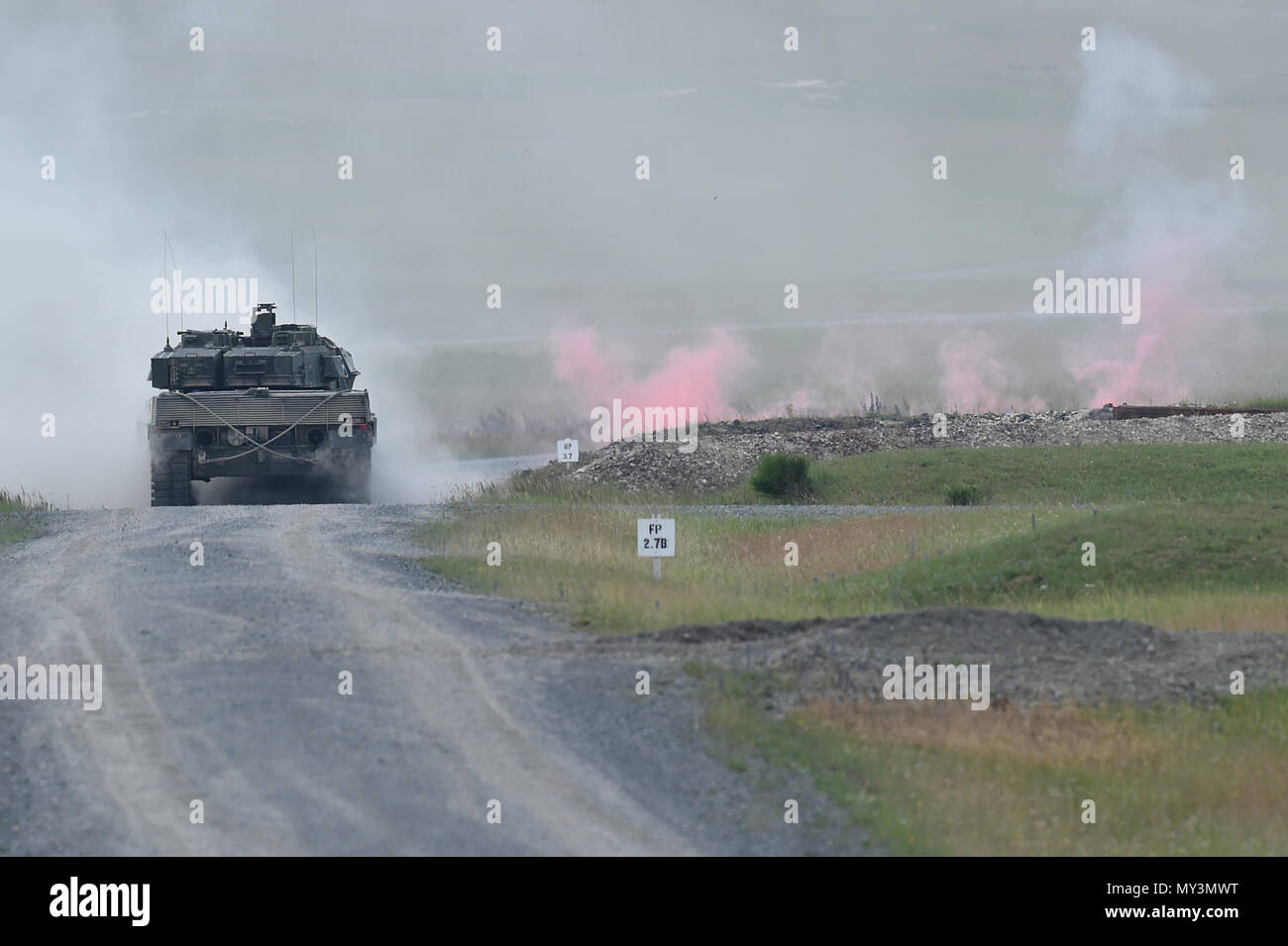 Tank Offensive Operations Tank offensive hi-res stock photography and images - Alamy