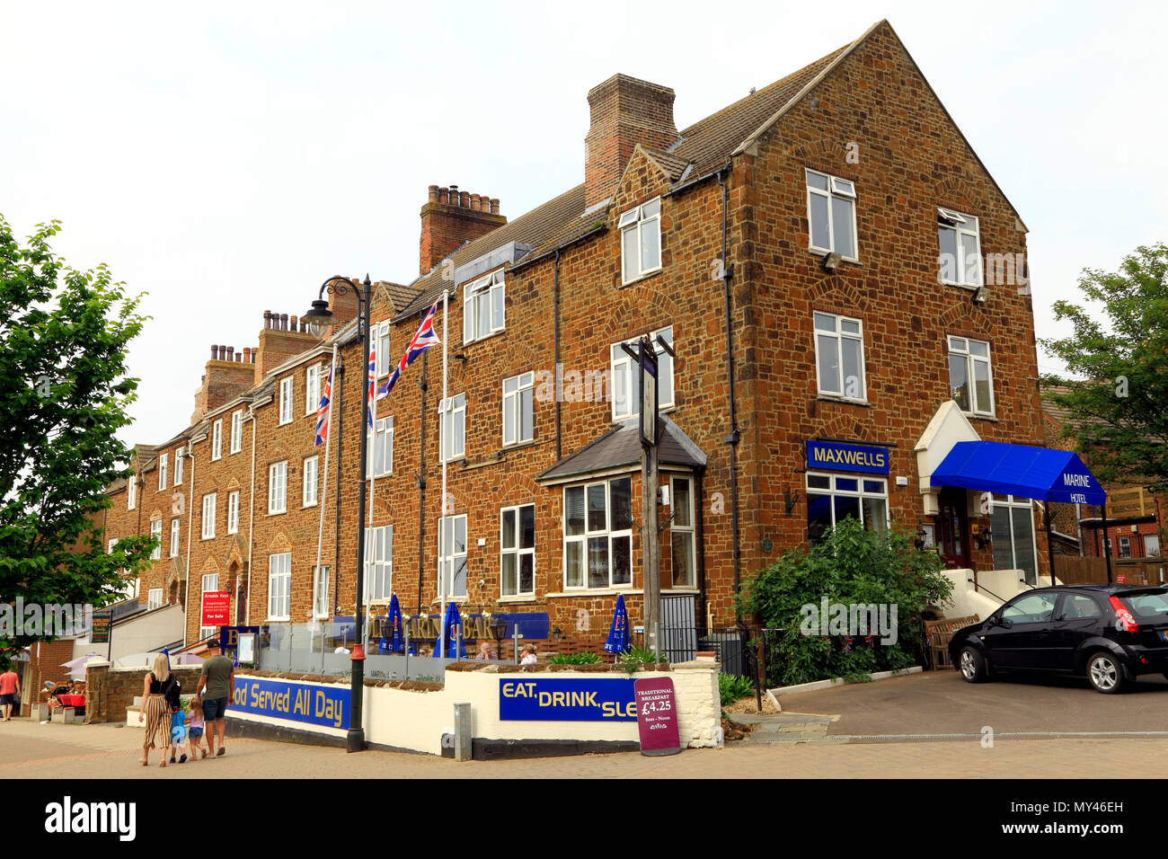 Marine Bar, restaurant, Marine Hotel, Hunnstanton, Norfolk, UK, seaside, coastal, resort, town, bars, hotels, Stock Photo