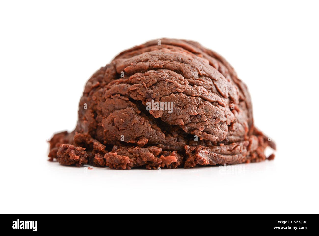 Scoop of chocolate ice cream isolated on white background Stock Photo ...