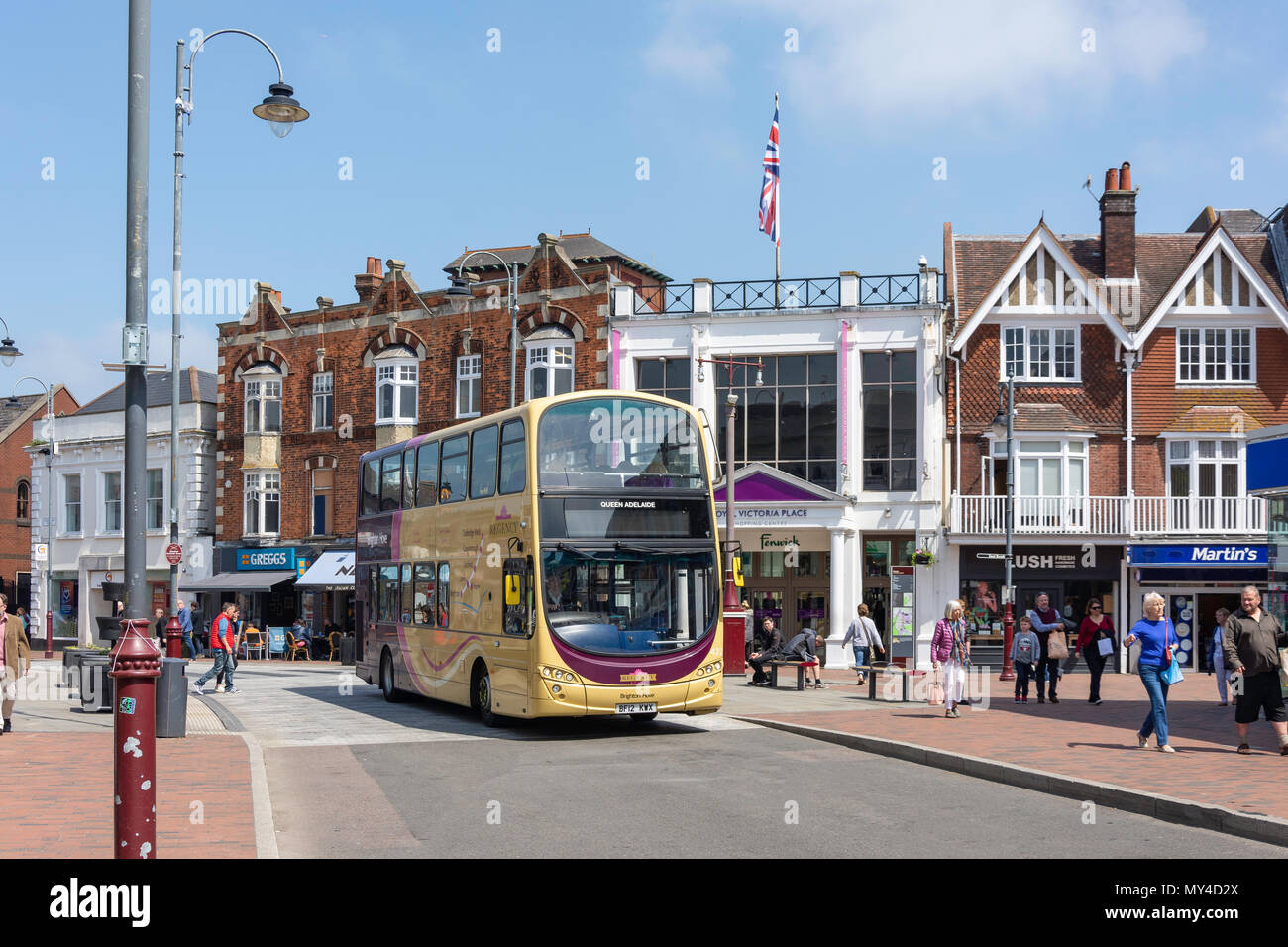 Local Regency bus turning corner of Grosvenor and Calverley Roads, Royal Tunbridge Wells, Kent, England, United Kingdom Stock Photo