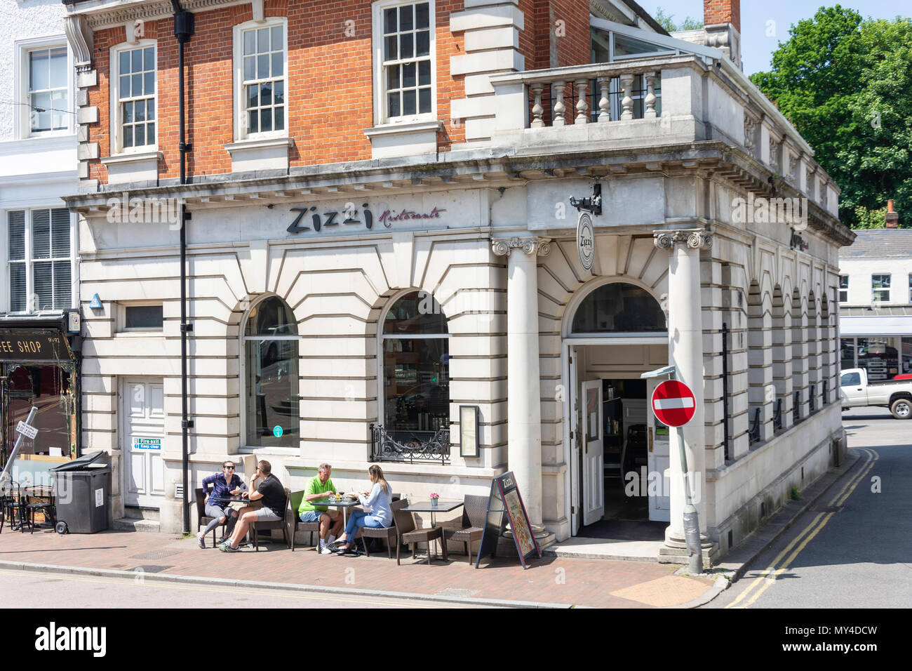 Zizzi Italian Restaurant, High Street, Royal Tunbridge Wells, Kent, England, United Kingdom Stock Photo