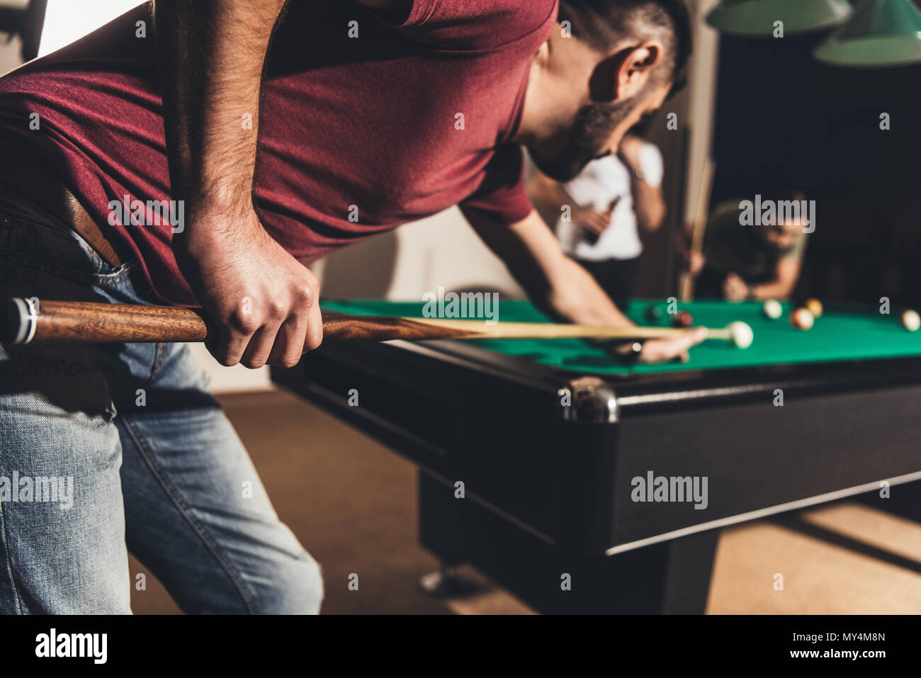 Men playing in pool hi-res stock photography and images - Alamy