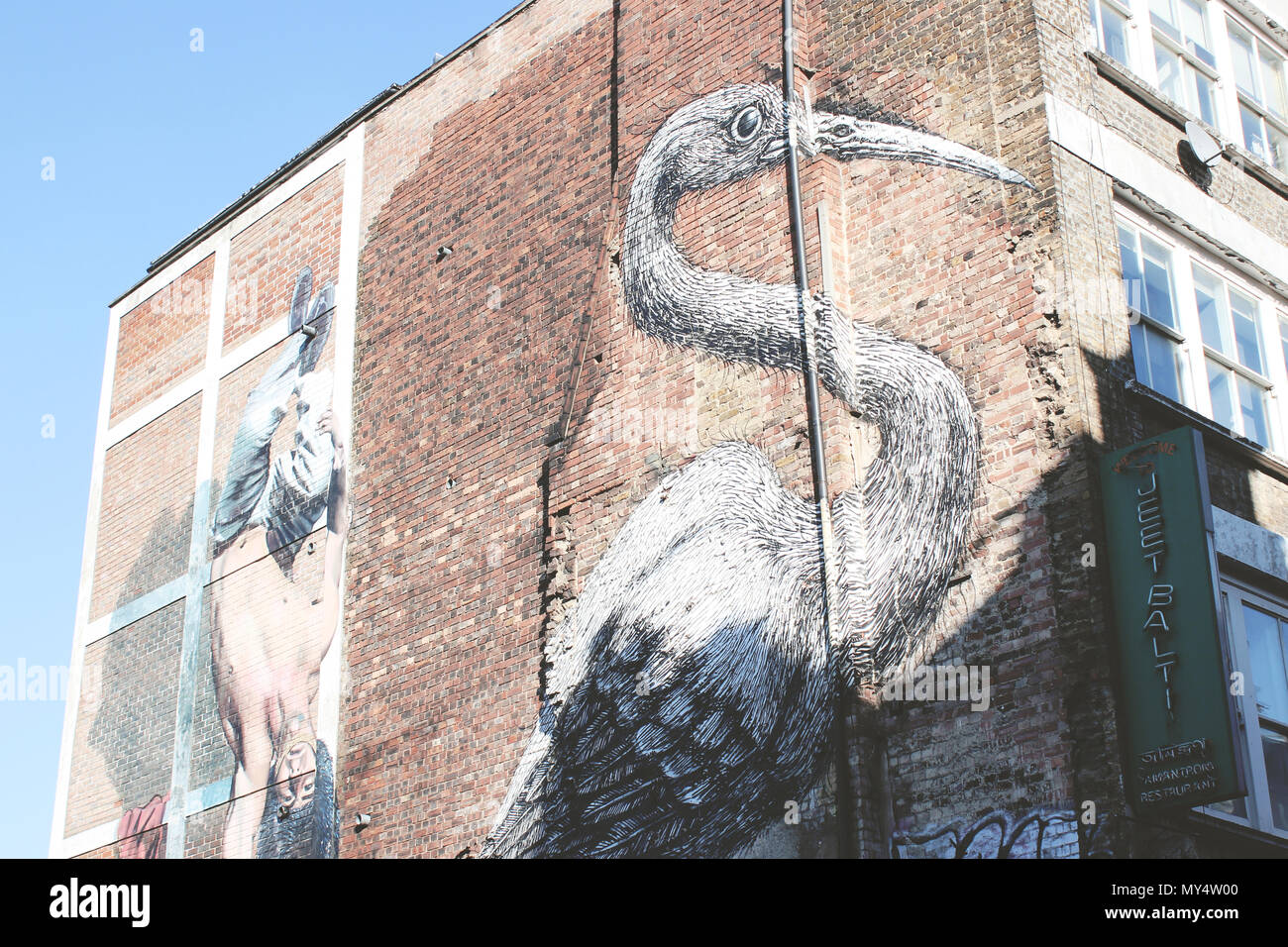 Crane and street and london hires stock photography and images Alamy