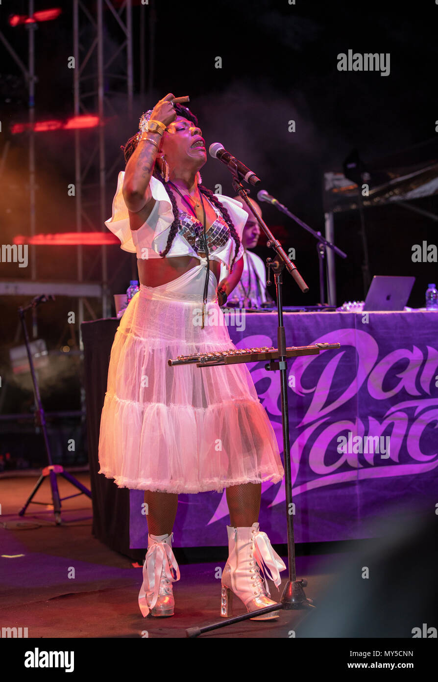 Cannes France 5 June 2018 La Dame Blanche Cuba In Concert At Midem 2018 Midem Beach Cannes C Ifnm Alamy Live News Stock Photo Alamy alamy