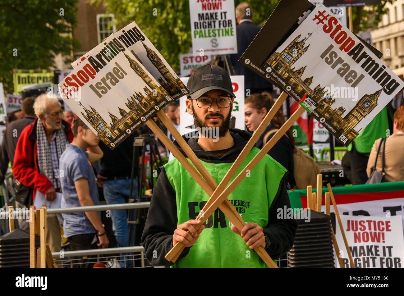 June 5, 2018 London, UK. 5th June 2018. Protesters at Downing St on