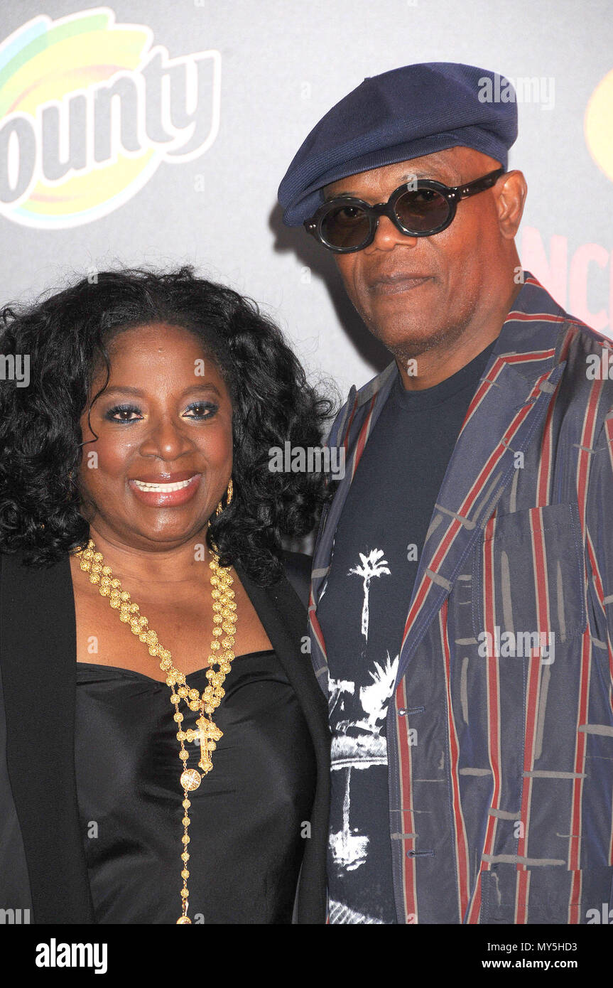 June 5, 2018 - Los Angeles, California, United States - June 5th  2018 - Los Angeles, California  USA - Actor SAMUEL L JACKSON, wife LATANYA RICHARDSON    at the  ''Incredibles 2'' Hollywood Premiere held at the El Capitan Theater, Hollywood, Los Angeles. (Credit Image: © Paul Fenton via ZUMA Wire) Stock Photo