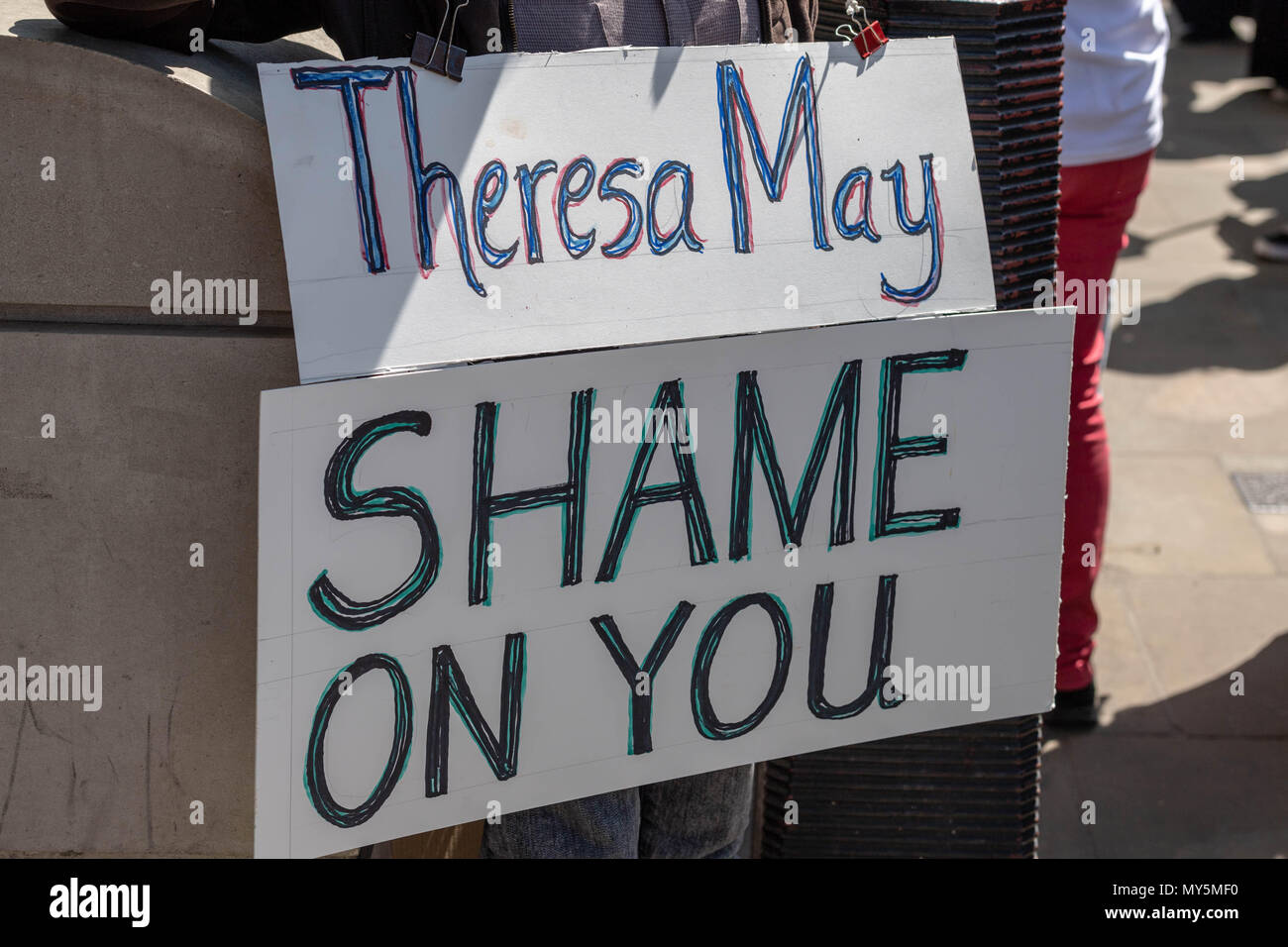 London, UK. 6th June 2018 Protests and counter protests at the visit of Benjamin Netanyahu, Prime Minister of Israel at Downing Street, Credit Ian Davidson/Alamy Live News Stock Photo