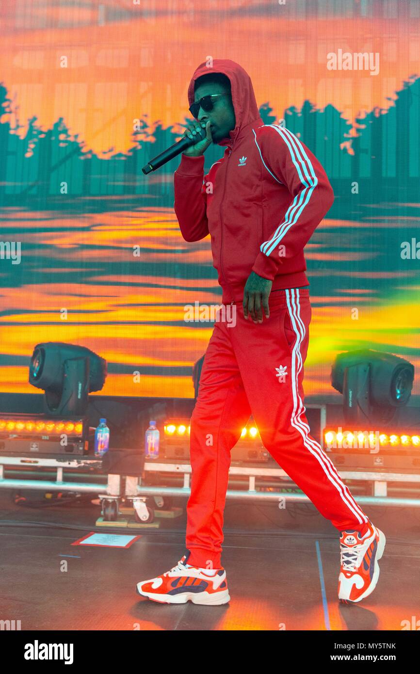 Chicago, Illinois, USA. 5th June, 2018. Rapper 21 SAVAGE (SHAYAA BIN  ABRAHAM-JOSEPH) at Huntington Bank Pavilion at Northerly Island in Chicago,  Illinois Credit: Daniel DeSlover/ZUMA Wire/Alamy Live News Stock Photo -  Alamy