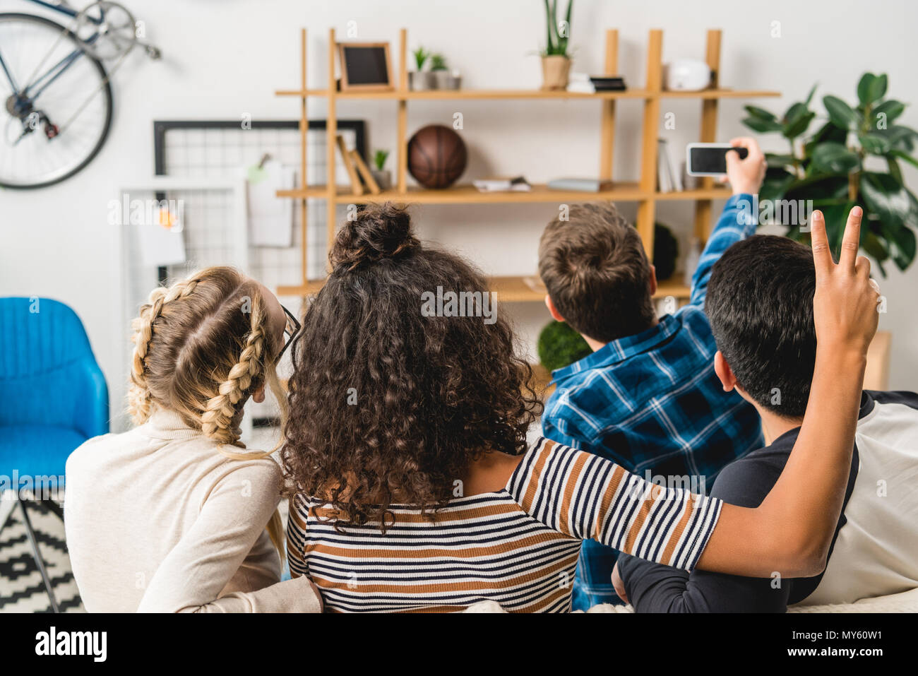 Multiethnic girls rear view hi-res stock photography and images - Alamy